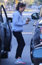 JENNIFER GARNER Leaves Workout in Los Angeles 10/17/2018