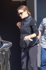 JENNIFER GARNER Out and About in Los Angeles 10/22/2018