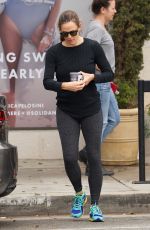 JENNIFER GARNER Out for Coffee in Brentwood 10/27/2018