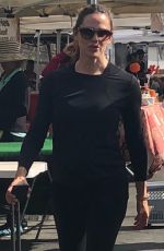JENNIFER GARNER Out Jogging in Brentwood 10/28/2018