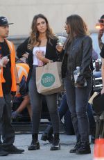 JESSICA ALBA amd GABRIELLE UNION on the Set of L.A.