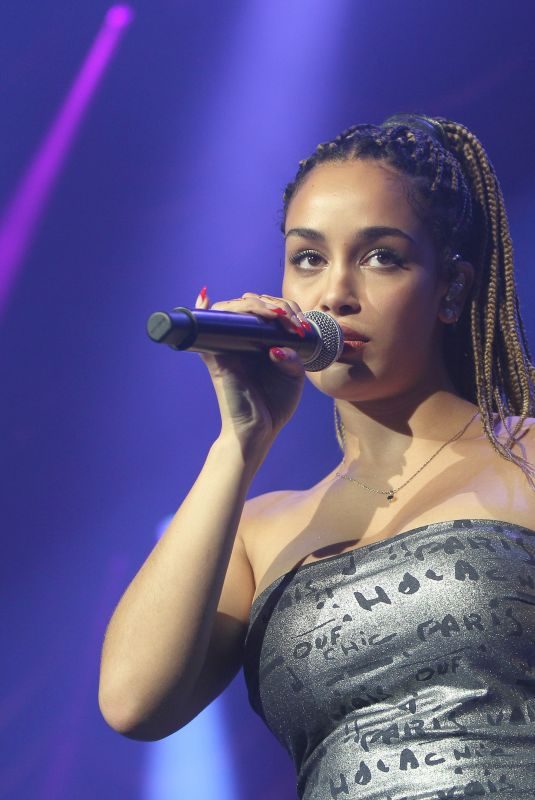 JORJA SMITH Performs at O2 Academy in Brixton 10/17/2018