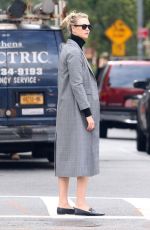 KARLIE KLOSS and Joshua Kushner Out in New York 10/01/2018