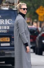 KARLIE KLOSS and Joshua Kushner Out in New York 10/01/2018