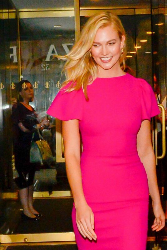 KARLIE KLOSS Leaves Today Show in New York 10/11/2018