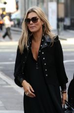 KATE and LILA MOSS Out and About in London 10/11/2018