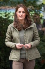 KATE MIDDLETON at Sayers Croft Forest School and Wildlife Garden in London 10/02/2018