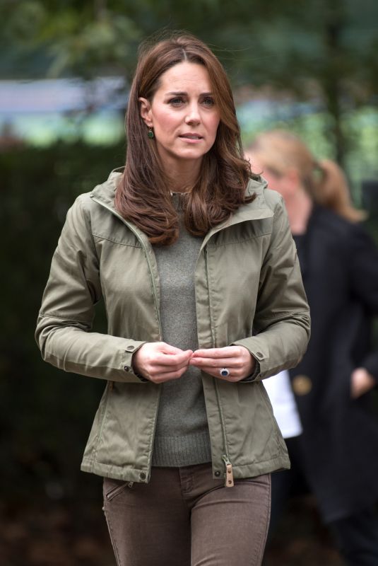 KATE MIDDLETON at Sayers Croft Forest School and Wildlife Garden in London 10/02/2018