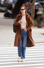 KATIE HOLMES Out for a Coffee in New York 10/04/2018
