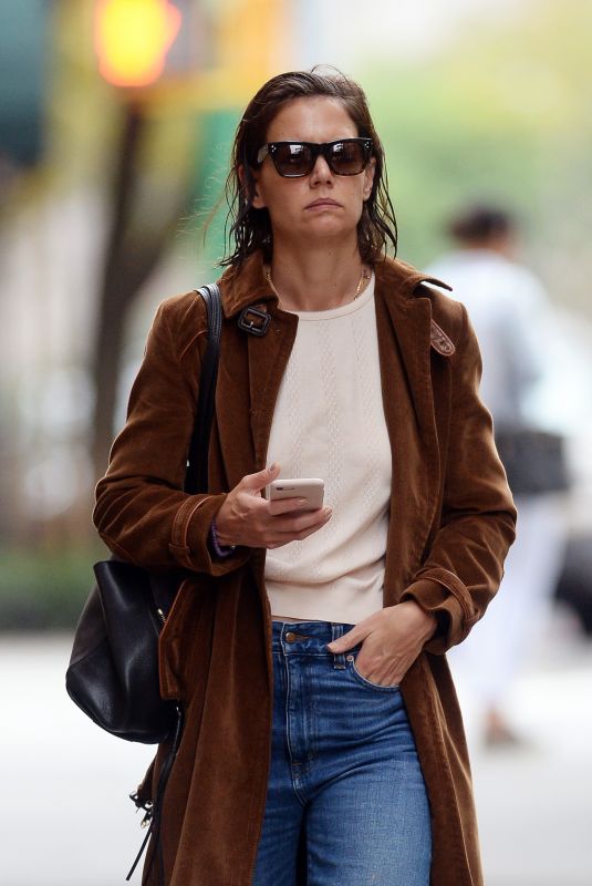 KATIE HOLMES Out for a Coffee in New York 10/04/2018