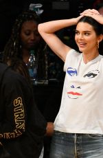 KENDALL JENNER at LA Lakers vs Houston Rockets Game in Los Angeles 10/21/2018