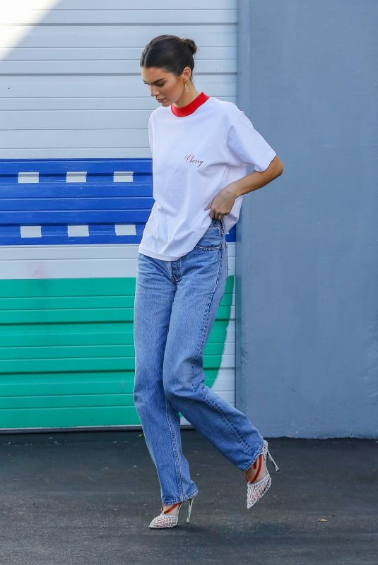KENDALL JENNER Leaves a Studio in Los Angeles 10/08/2018
