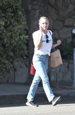 KRISTEN BELL Shopping for Groceries in Los Angeles 01/24/2018
