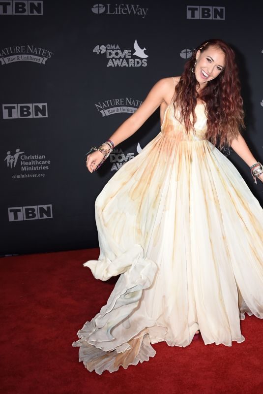 LAUREN DAIGLE at GMA Dove Awards in Nashville 10/16/2018