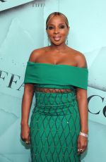 MARY J. BLIGE at Tiffany & Co. Celebrates 2018 Tiffany Blue Book Collection in New York 10/09/2018