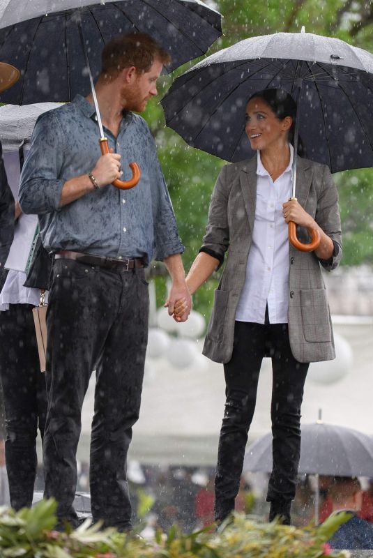 MEGHAN MARKLE at Community Picnic at Victoria Park in Dubbo 10/17/2018