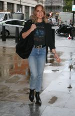 MELANIE CHISHOLM Arrives at BBC Studios in London 10/26/2018