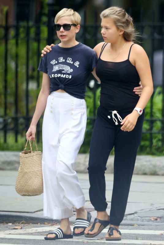 MICHELLE WILLIAMS Out and About in New York 10/04/2018