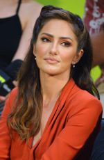 MINKA KELLY at Titans Panel at 2018 New York Comic-con 10/05/2018