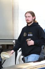 NOAH CYRUS Out for Lunch in Los Angeles 10/25/2018