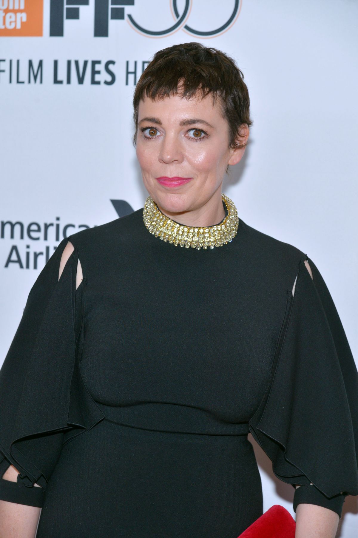 Olivia Coleman At The Favourite Premiere At New York Film Festival 09