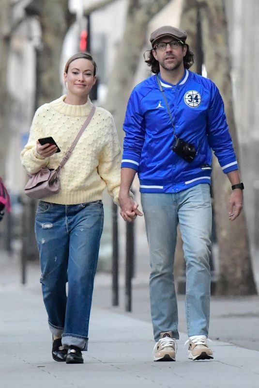 OLIVIA WILDE and Jason Sudeikis Out in Paris 09/30/2018