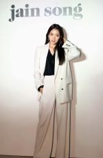 PARK SHIN-HYE at Jain Song Photocall in Seoul 10/17/208