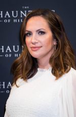 Pregnant KATE SIEGEL at The Haunting of Hill House