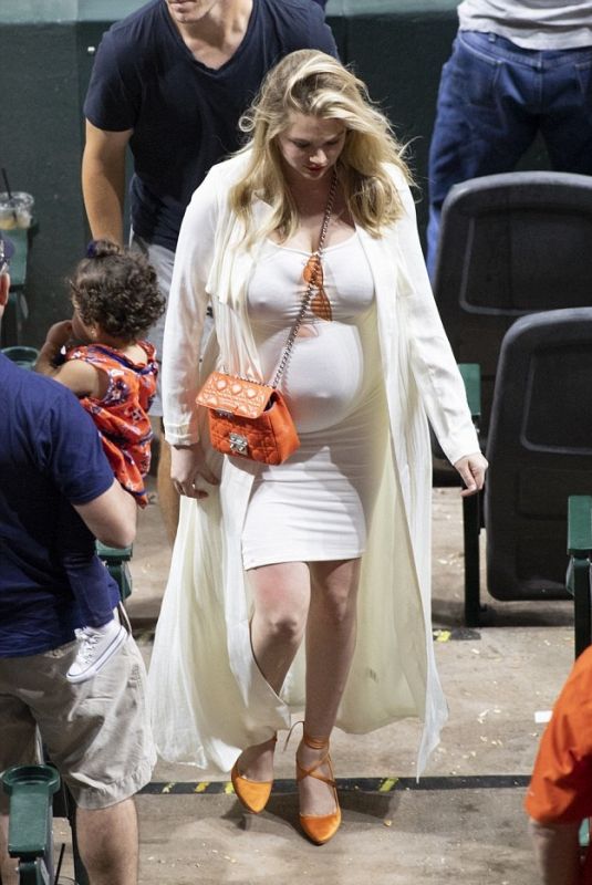 Pregnant KATE UPTON at a Baseball Game in Houston 10/06/2018