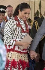 Pregnant MEGHAN MARKLE at Handicraft Fair at Fav