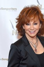 REBA MCENTIRE at 2018 Nashville Songwriters Hall of Fame Gala in Nashville 10/28/2018