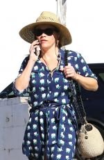 REESE WITHERSPOON Arrives at Beauty Park Medical Spa in Santa Monica 10/20/2018