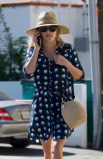 REESE WITHERSPOON Arrives at Beauty Park Medical Spa in Santa Monica 10/20/2018