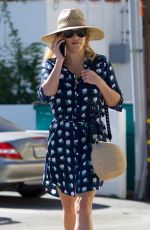REESE WITHERSPOON Arrives at Beauty Park Medical Spa in Santa Monica 10/20/2018
