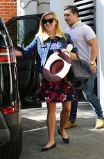 REESE WITHERSPOON Leaves Her Office in Beverly Hills 10/18/2018