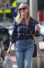 REESE WITHERSPOON Out in Los Angeles 10/03/2018