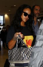 RIHANNA Arrives at Airport in Sydney 10/01/2018