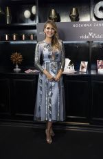 ROANNA ZANETTI Promotes Vida and Vidal Silver Jewelry for Women in Madrid 10/23/2018