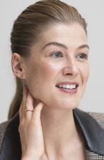 ROSAMUND PIKE at A Private War Press Conference in Beverly Hills 10/25/2018