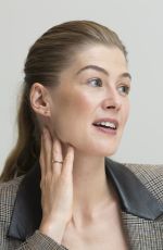 ROSAMUND PIKE at A Private War Press Conference in Beverly Hills 10/25/2018