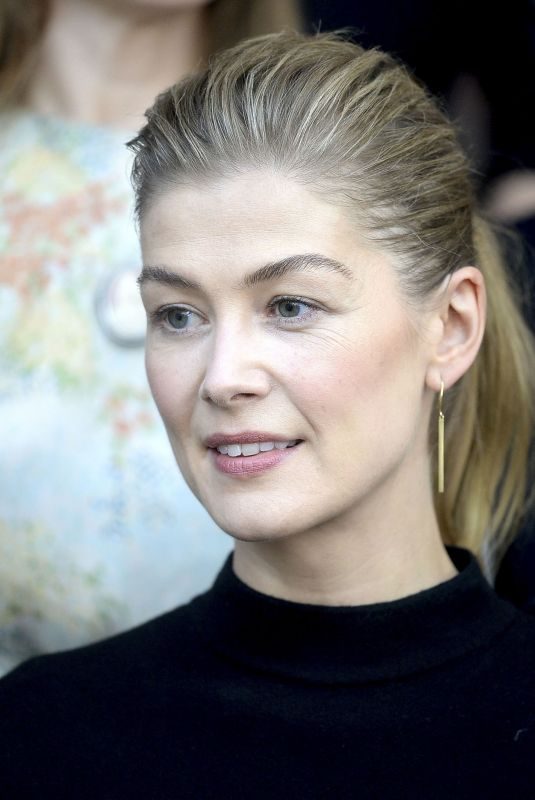 ROSAMUND PIKE at BFI London Film Festival Celebrates Contribution of Women to This Year’s LFF 10/12/2018