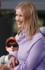 ROSIE HUNTINGTON-WHITELEY on the Set of Extra in Los Angeles 10/16/2018