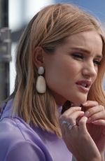 ROSIE HUNTINGTON-WHITELEY on the Set of Extra in Los Angeles 10/16/2018