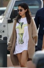 SELENA GOMEZ Barefooted Out for Breakfast in Studio City 10/11/2018