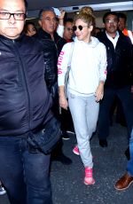 SHAKIRA at Mexico City International Airport 10/10/2018