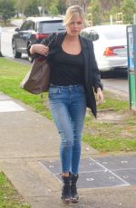 SOPHIE MONK Arrives at Kiis FM Studio in Sydney 10/17/2018