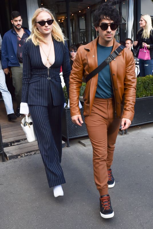 SOPHIE TURNER and Joe Jonas Leaves L