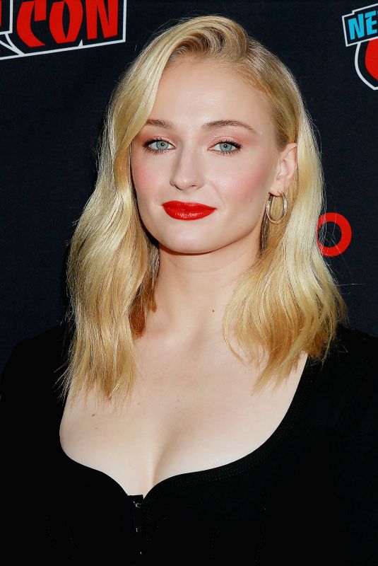 SOPHIE TURNER at Dark Phoenix Panel at New York Comic-con 10/05/2018