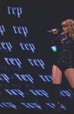 TAYLOR SWIFT Performs at Reputation Stadium Tour in Arlington 10/07/2018