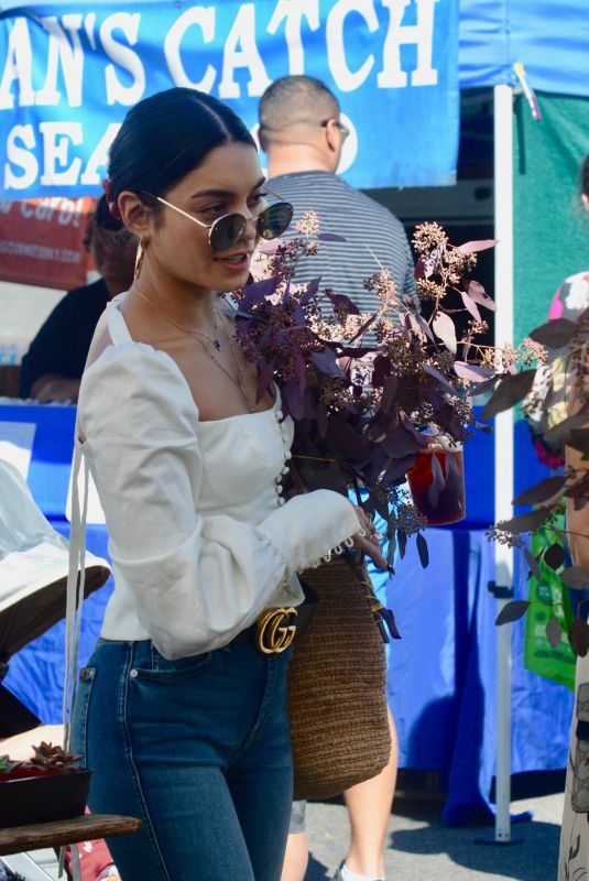 VANESSA HUDGENS Shopping at Farmers Market in Los Angeles 10/21/2018